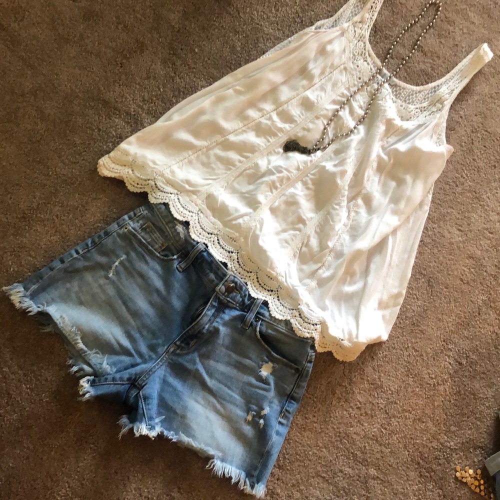 Sz 2 distressed denim shorts 3” inseam